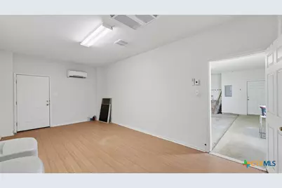 15620 Harry Lind Road, Elgin, TX 78621 - Photo 31