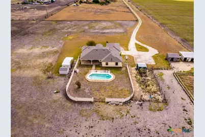 15620 Harry Lind Road, Elgin, TX 78621 - Photo 3