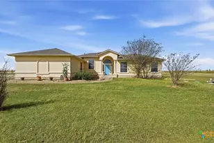 15620 Harry Lind Rd, Elgin, TX 78621 - Photo 9