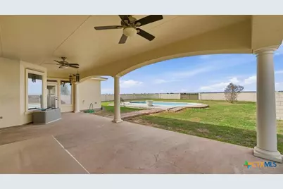 15620 Harry Lind Road, Elgin, TX 78621 - Photo 33