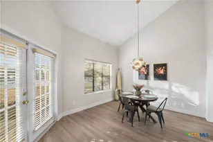 8417 Echo Creek Ln, San Antonio, TX 78240 - Photo 9