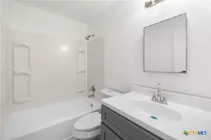 8010 Chestnut Gate Dr, Converse, TX 78109 - Photo 21