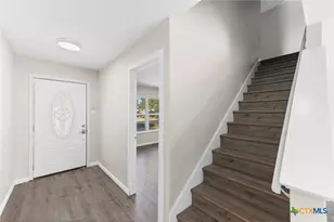 8010 Chestnut Gate Dr, Converse, TX 78109 - Photo 9