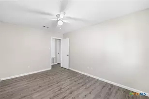 8010 Chestnut Gate Dr, Converse, TX 78109 - Photo 23