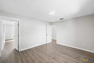 8010 Chestnut Gate Dr, Converse, TX 78109 - Photo 33