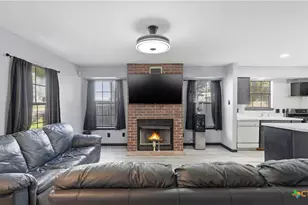 431 N Milam St, Seguin, TX 78155 - Photo 3