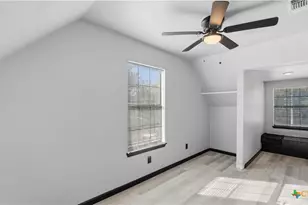 431 N Milam St, Seguin, TX 78155 - Photo 13