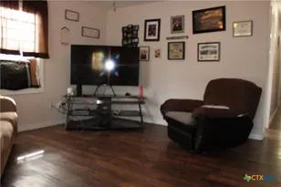 233 Indiana St, Bloomington, TX 77951 - Photo 3