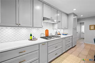 407 Pasadena Dr, Victoria, TX 77904 - Photo 15