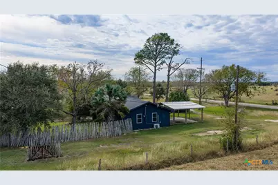 859 County Road 429, Lolita, TX 77971 - Photo 39