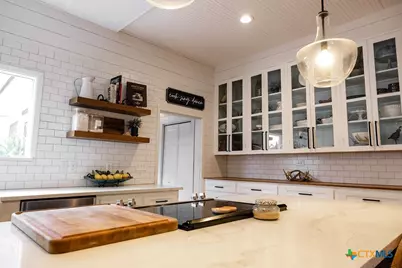 509 Hanover Street, Edna, TX 77957 - Photo 15