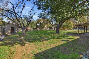 163 Lakeside Dr, Seguin, TX 78155 - Photo 41