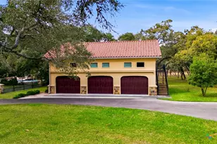 179 Post Oak Pl, Inez, TX 77968 - Photo 45