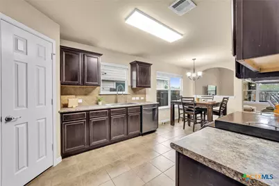 945 Lauren Street, New Braunfels, TX 78130 - Photo 11