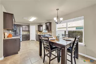 945 Lauren St, New Braunfels, TX 78130 - Photo 13