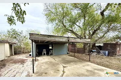 218 Lasalle Road, Inez, TX 77968 - Photo 7