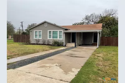 207 S George Street, Victoria, TX 77901 - Photo 3