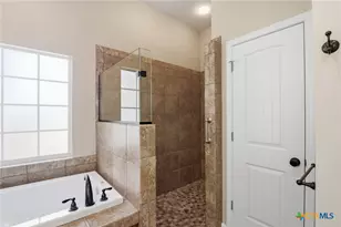 1301 Railroad, Cuero, TX 77954 - Photo 19