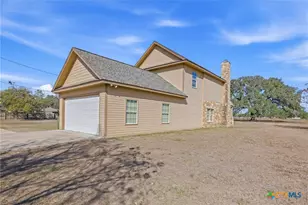 1301 Railroad, Cuero, TX 77954 - Photo 31