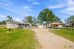 201 Pheasant Dr, Victoria, TX 77905 - Photo 1