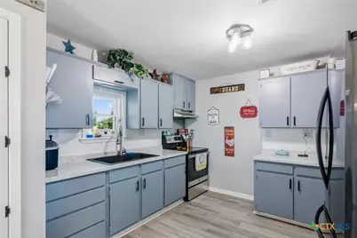 201 Pheasant Drive, Victoria, TX 77905 - Photo 11