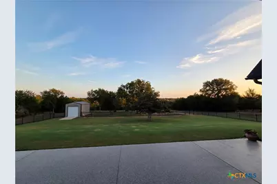 1250 E Creekview Drive, Salado, TX 76571 - Photo 37