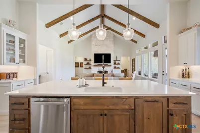 1250 E Creekview Drive, Salado, TX 76571 - Photo 11