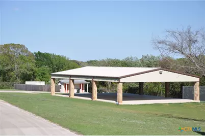 1250 E Creekview Drive, Salado, TX 76571 - Photo 43