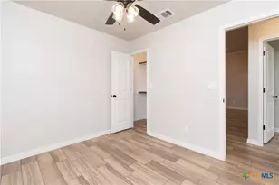 2558 Cowgirl Trl, Belton, TX 76513 - Photo 17