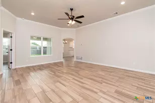 2558 Cowgirl Trl, Belton, TX 76513 - Photo 3