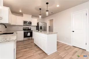 2558 Cowgirl Trl, Belton, TX 76513 - Photo 7
