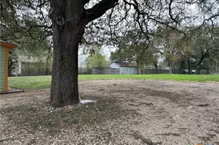 710 W Avenue D, Belton, TX 76513 - Photo 15