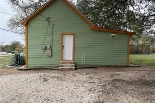 710 W Avenue D, Belton, TX 76513 - Photo 13