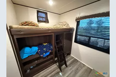 1012 W Broadway Avenue, Seadrift, TX 77983 - Photo 21