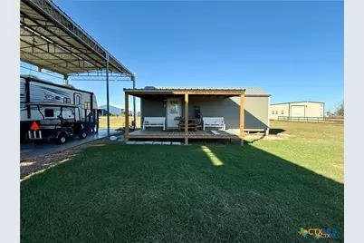 1012 W Broadway Avenue, Seadrift, TX 77983 - Photo 7