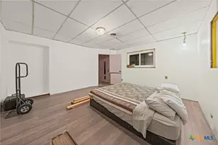 217 N 5th St, Lott, TX 76656 - Photo 19