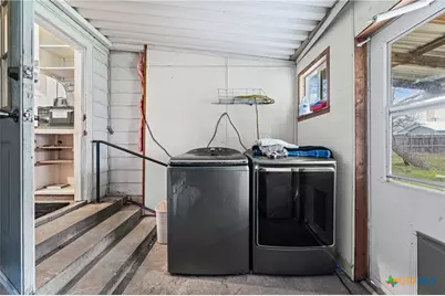 217 N 5th Street, Lott, TX 76656 - Photo 33