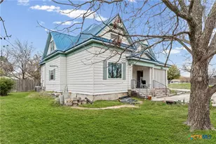 217 N 5th St, Lott, TX 76656 - Photo 35