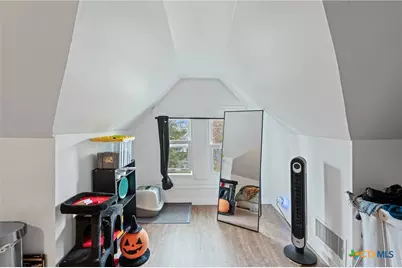 217 N 5th Street, Lott, TX 76656 - Photo 23