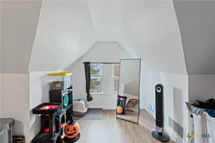 217 N 5th St, Lott, TX 76656 - Photo 23