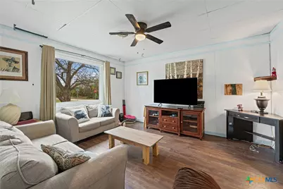 217 N 5th Street, Lott, TX 76656 - Photo 5