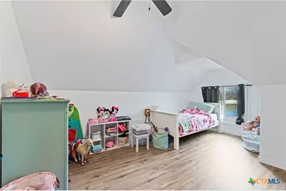 217 N 5th Street, Lott, TX 76656 - Photo 21