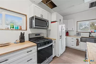 217 N 5th Street, Lott, TX 76656 - Photo 11