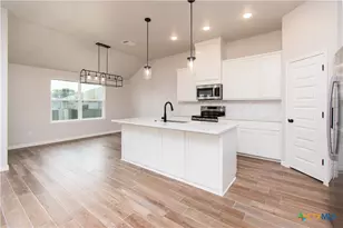 2564 Cowgirl Trl, Belton, TX 76513 - Photo 5