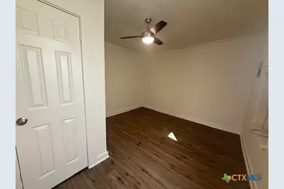 527 W San Antonio Street #2, San Marcos, TX 78666 - Photo 9