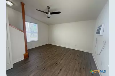 527 W San Antonio Street #2, San Marcos, TX 78666 - Photo 13