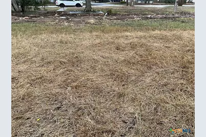 310 Stockdale Street, Cuero, TX 77954 - Photo 13