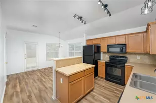 4610 Green Meadow St, Killeen, TX 76549 - Photo 3