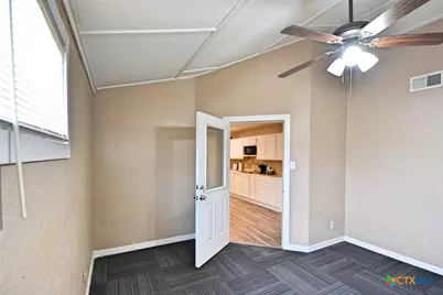 1111 N Walnut Avenue #303, New Braunfels, TX 78130 - Photo 5