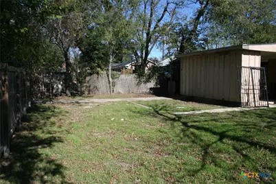 1611 N 10th Street, Killeen, TX 76541 - Photo 3